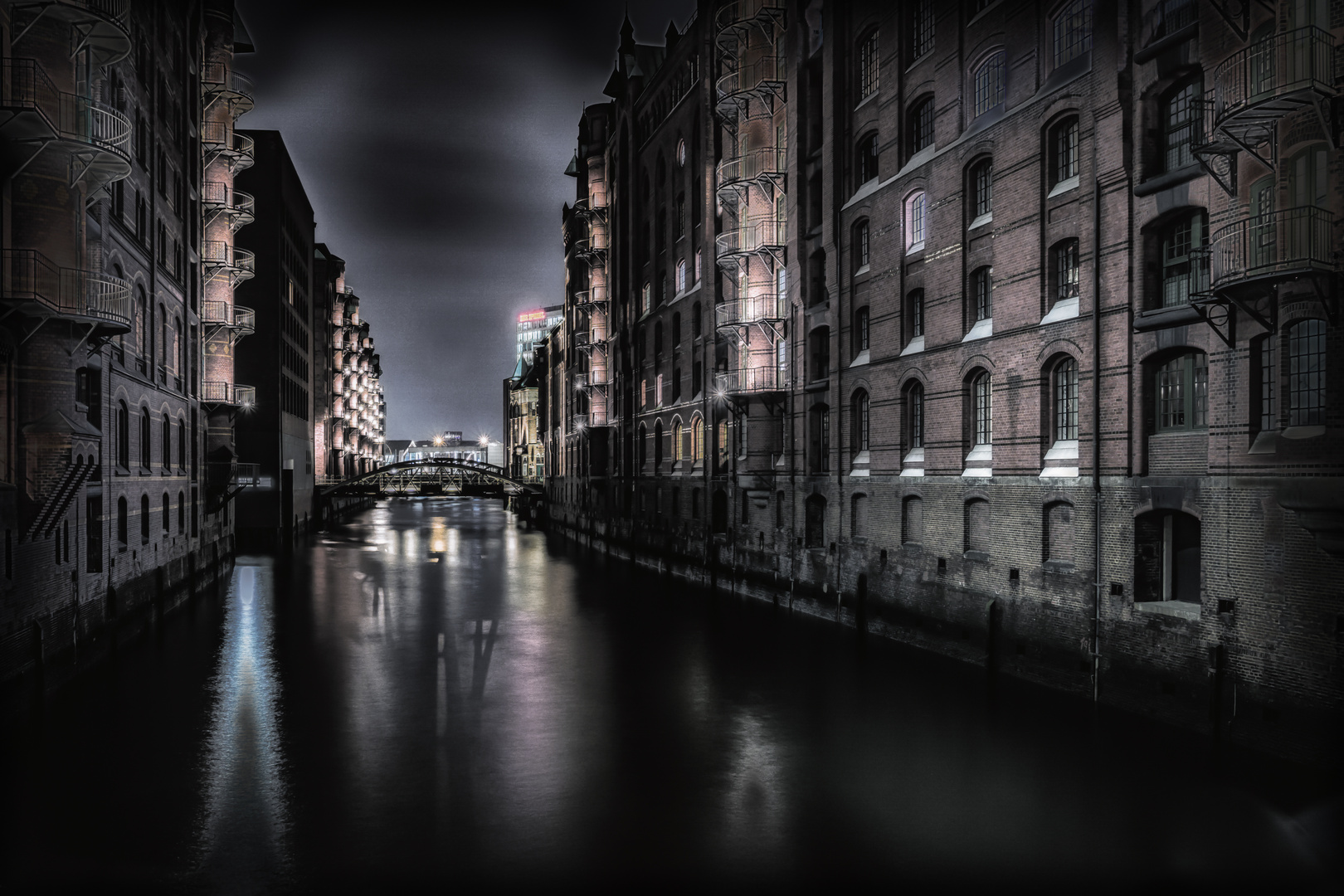 Hamburger Speicherstadt bei Nacht