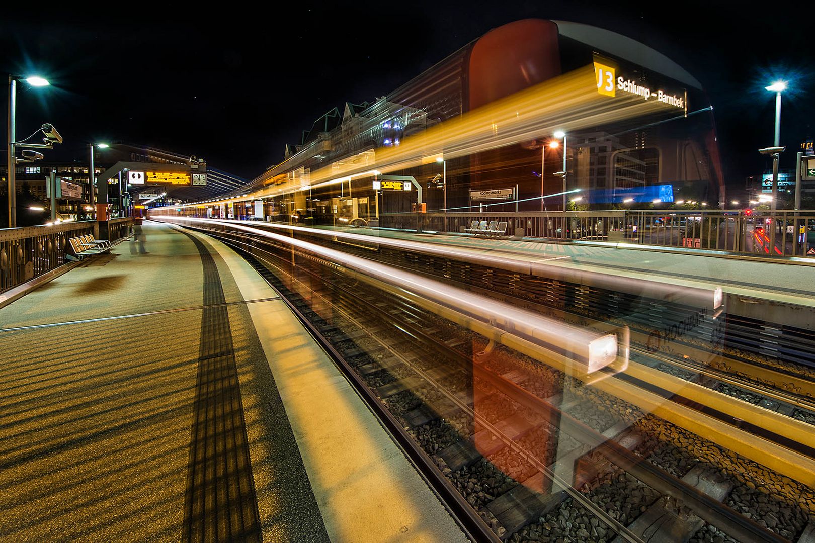 Hamburger U-Bahn am Rödingsmarkt