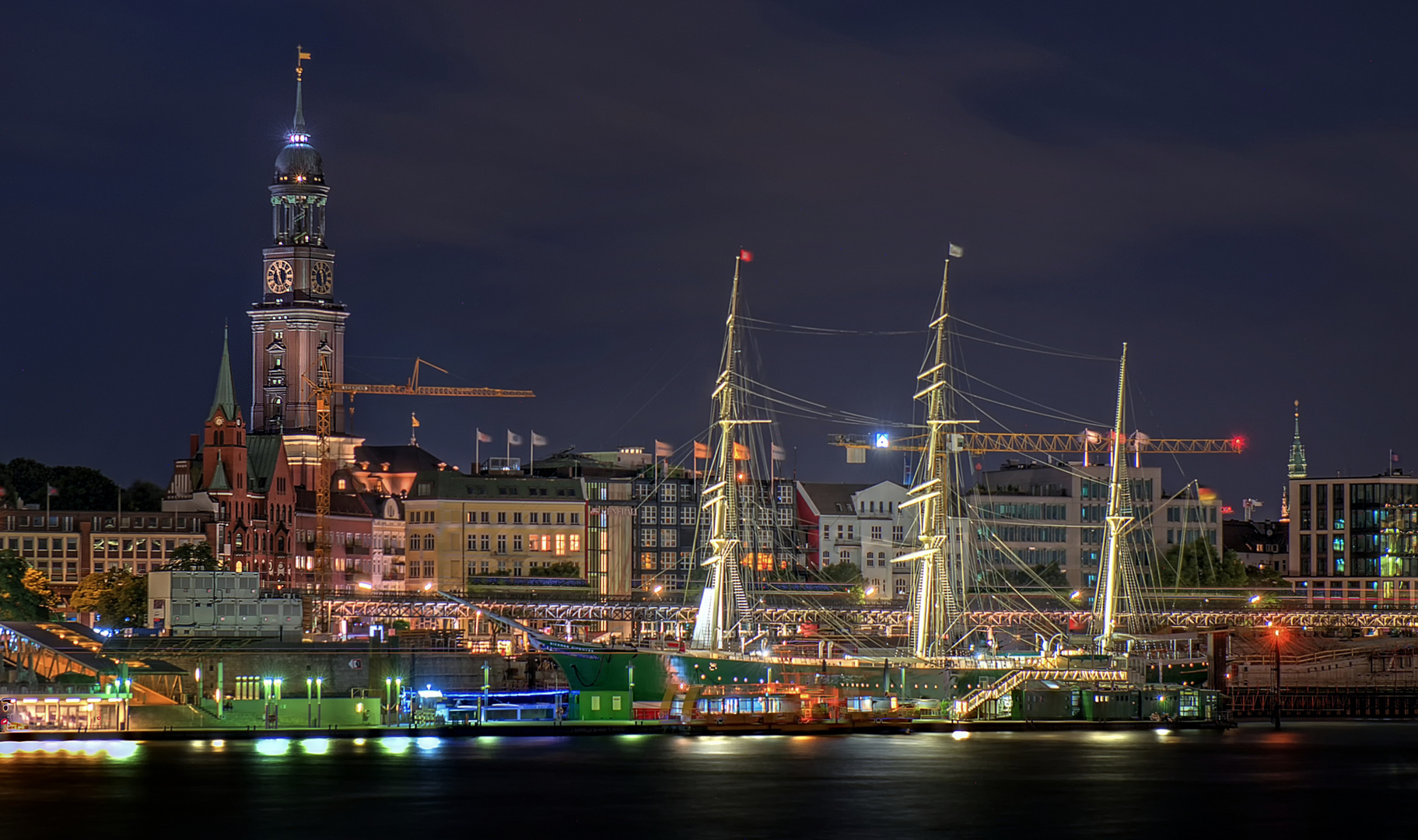 Hamburg@Night 