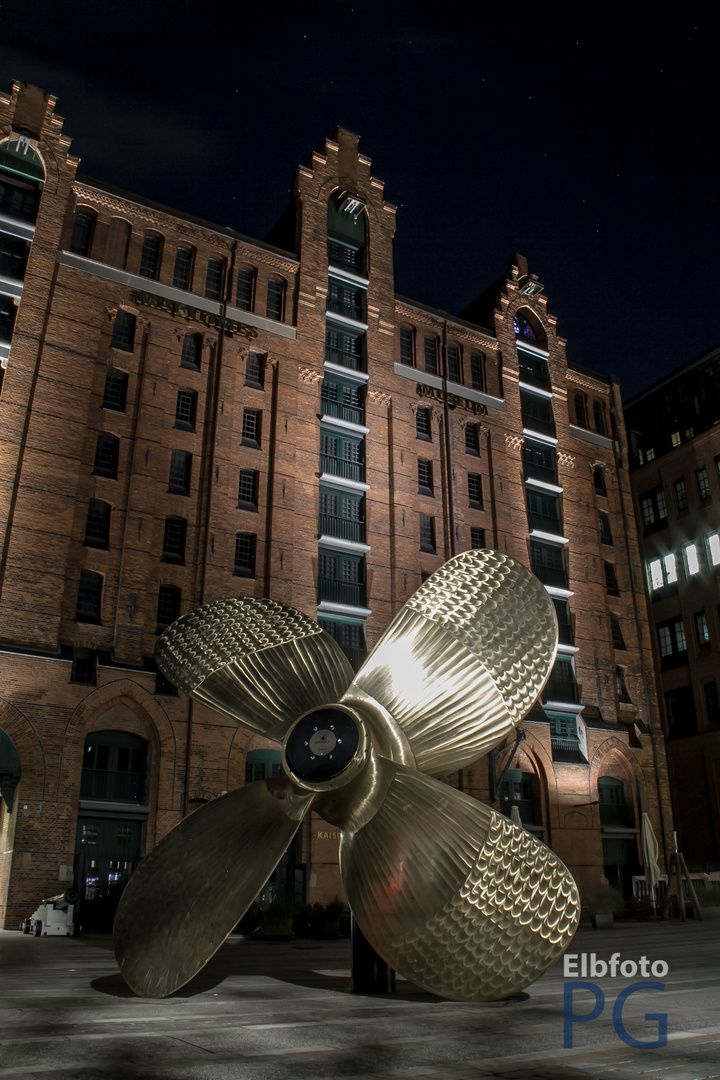 Hamburgs Speicherstadt bei Nacht 4