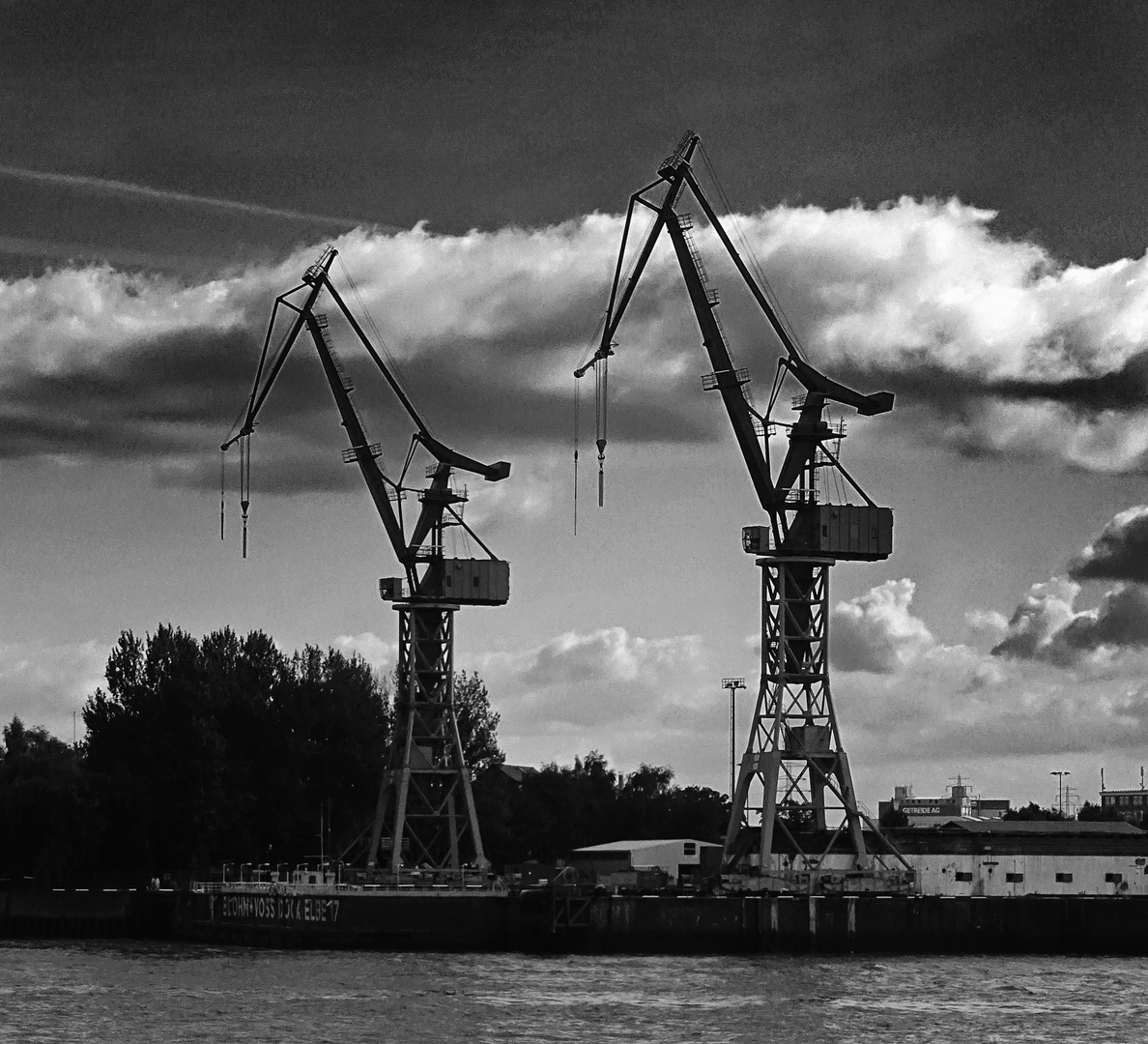 "hamburg_seaport"(2015)