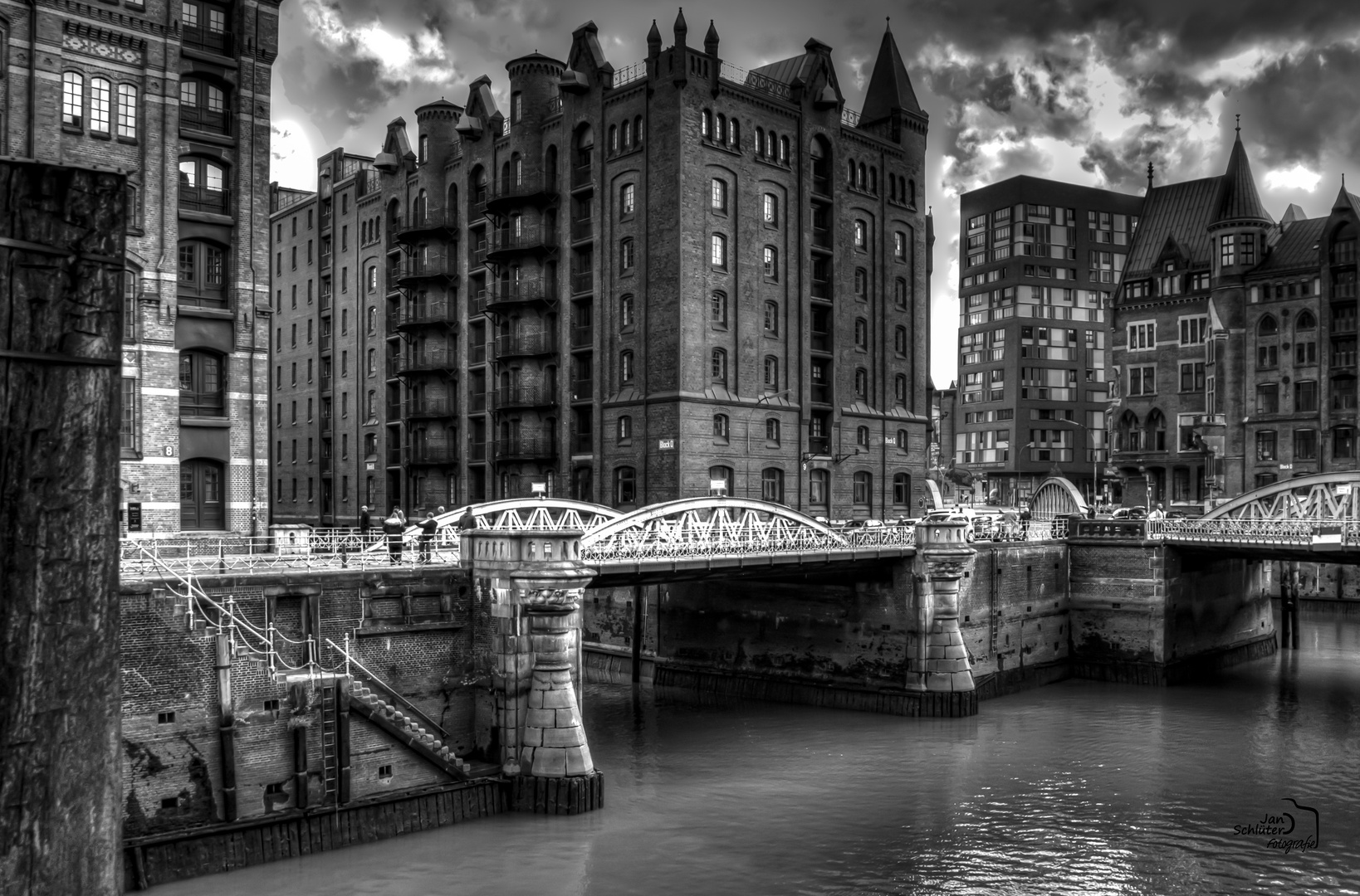 Hamburg,Speicherstadt, Kleines Feet mit Kannengießerort Brücke