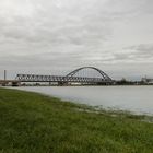 Hammer Eisenbahnbrücke mit Funkturm und Falke