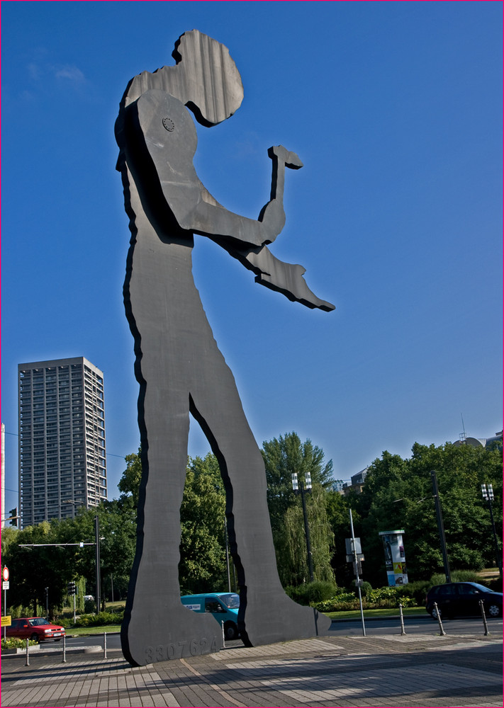 "Hammering Man" von Jonathan Borofsky - Messe Frankfurt - 23.07.2008