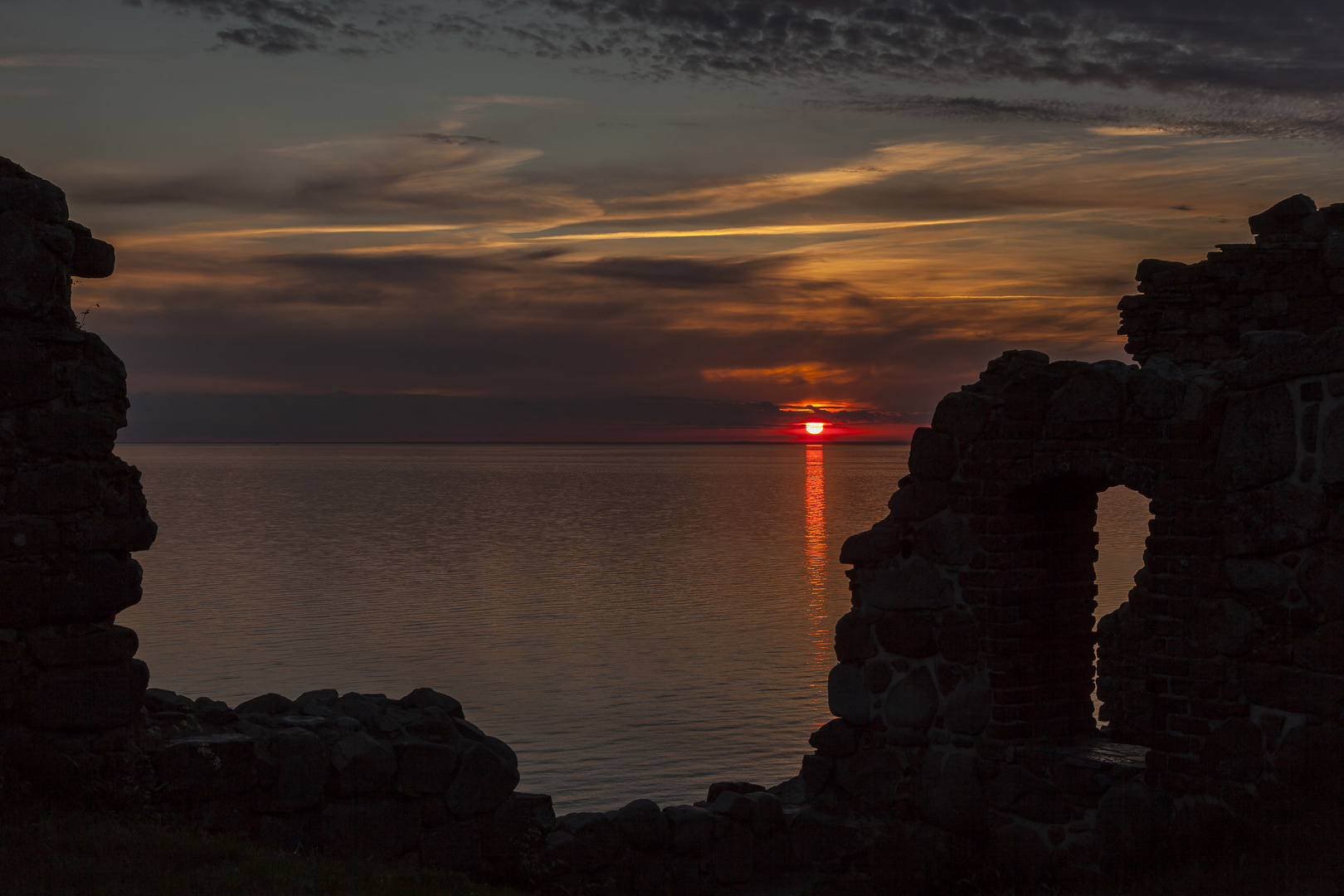 Hammershus mit Sonnenuntergang II