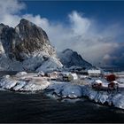 Hamnoy liegt in der aufgehenden Sonne   . . .