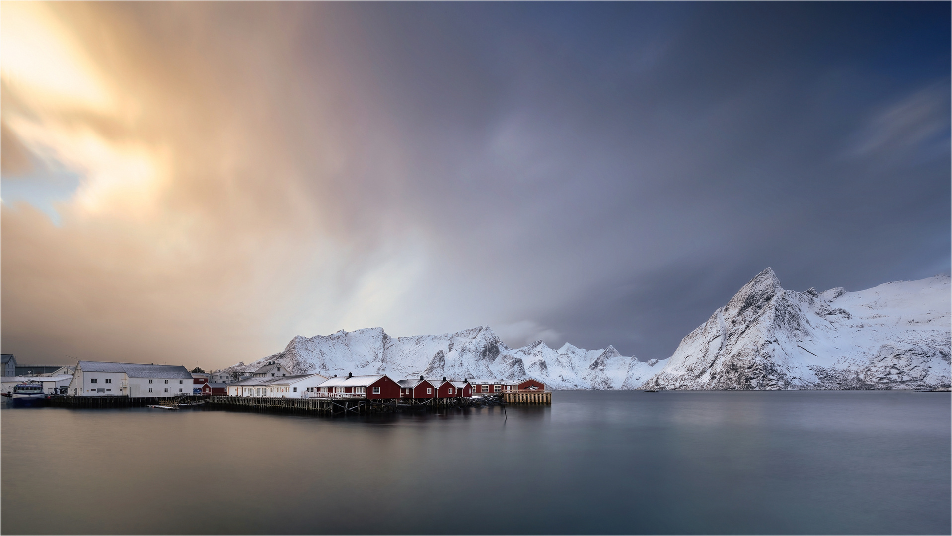 ...Hamnøy Hafen...