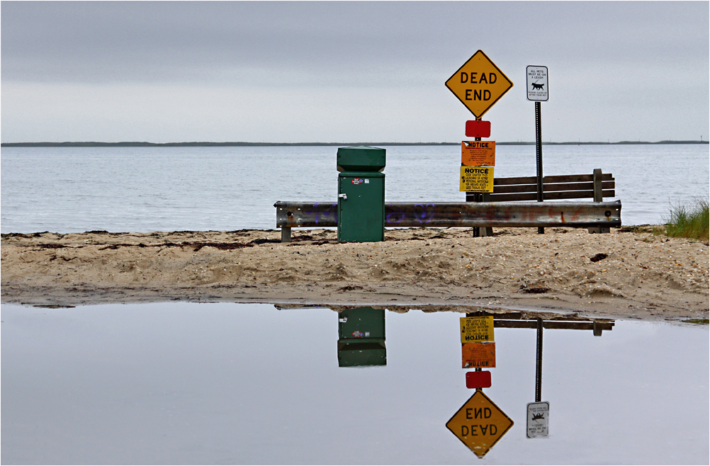 .... Hamptons Dead End ....