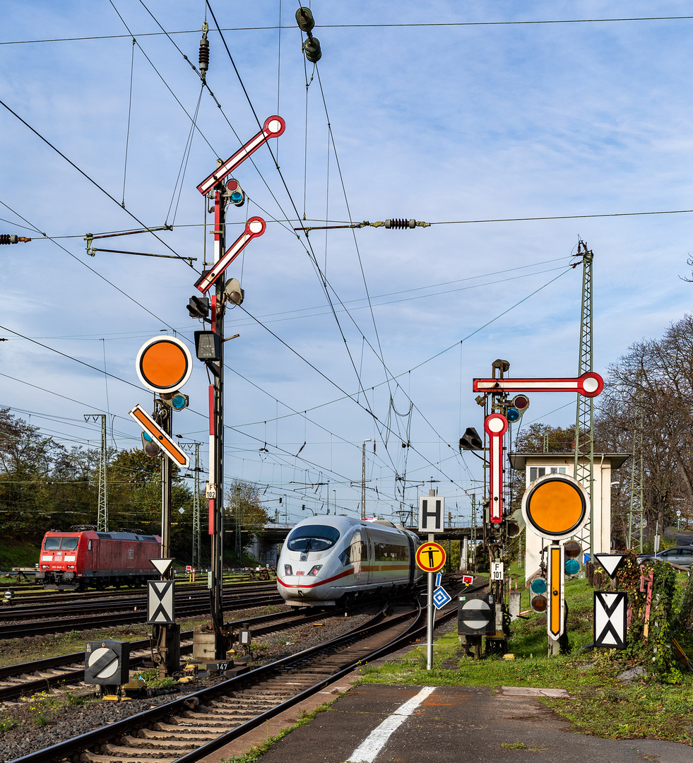 Hanau Hbf: Ausfahrt frei