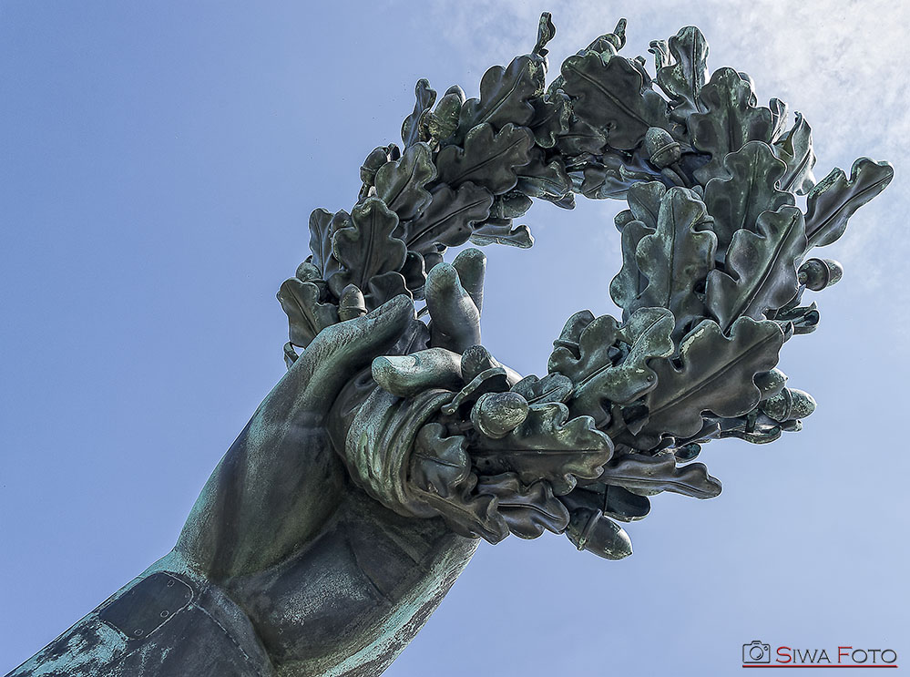 Hand der Statue Bavaria