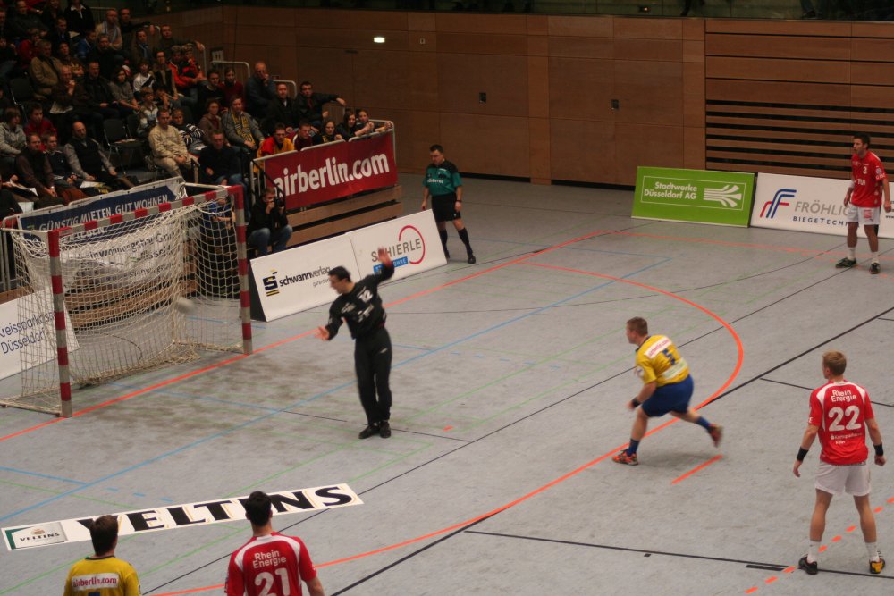 Handball-Bundesliga Düsseldorf gegen Gummersbach (Foto2)