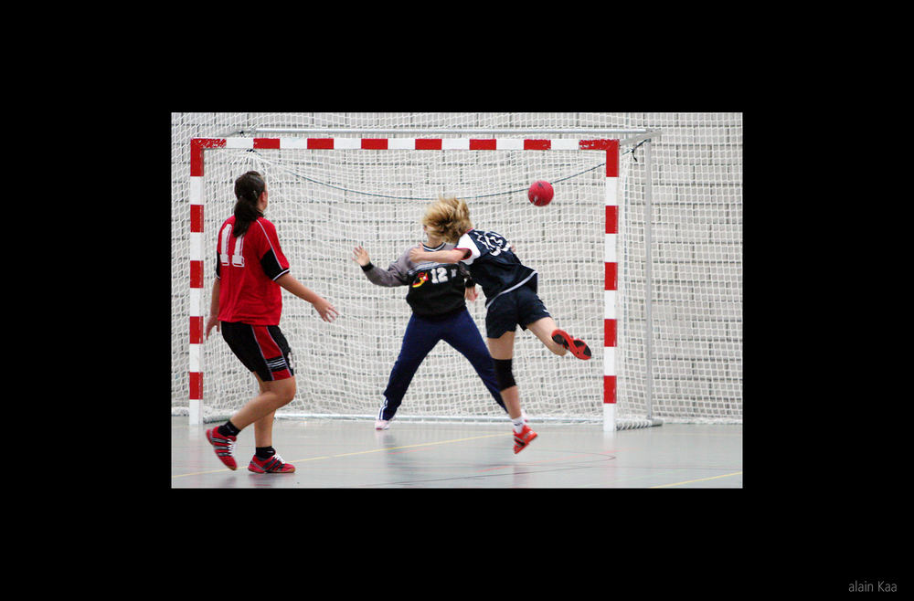 Handball [C]