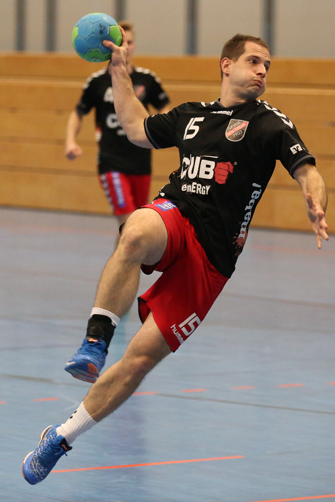 Handballsport - Angriff 18