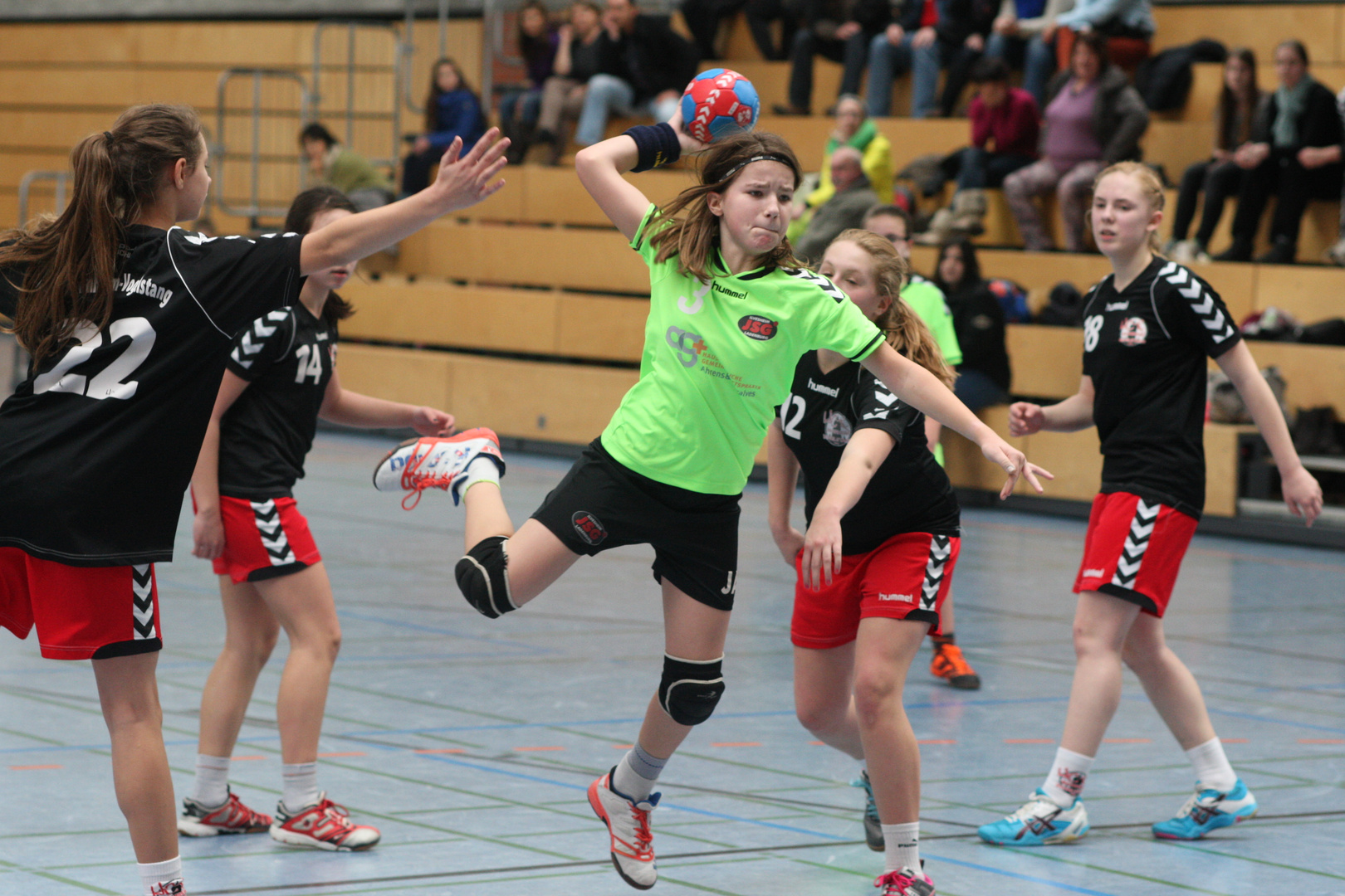 Handballsport - Angriff 9