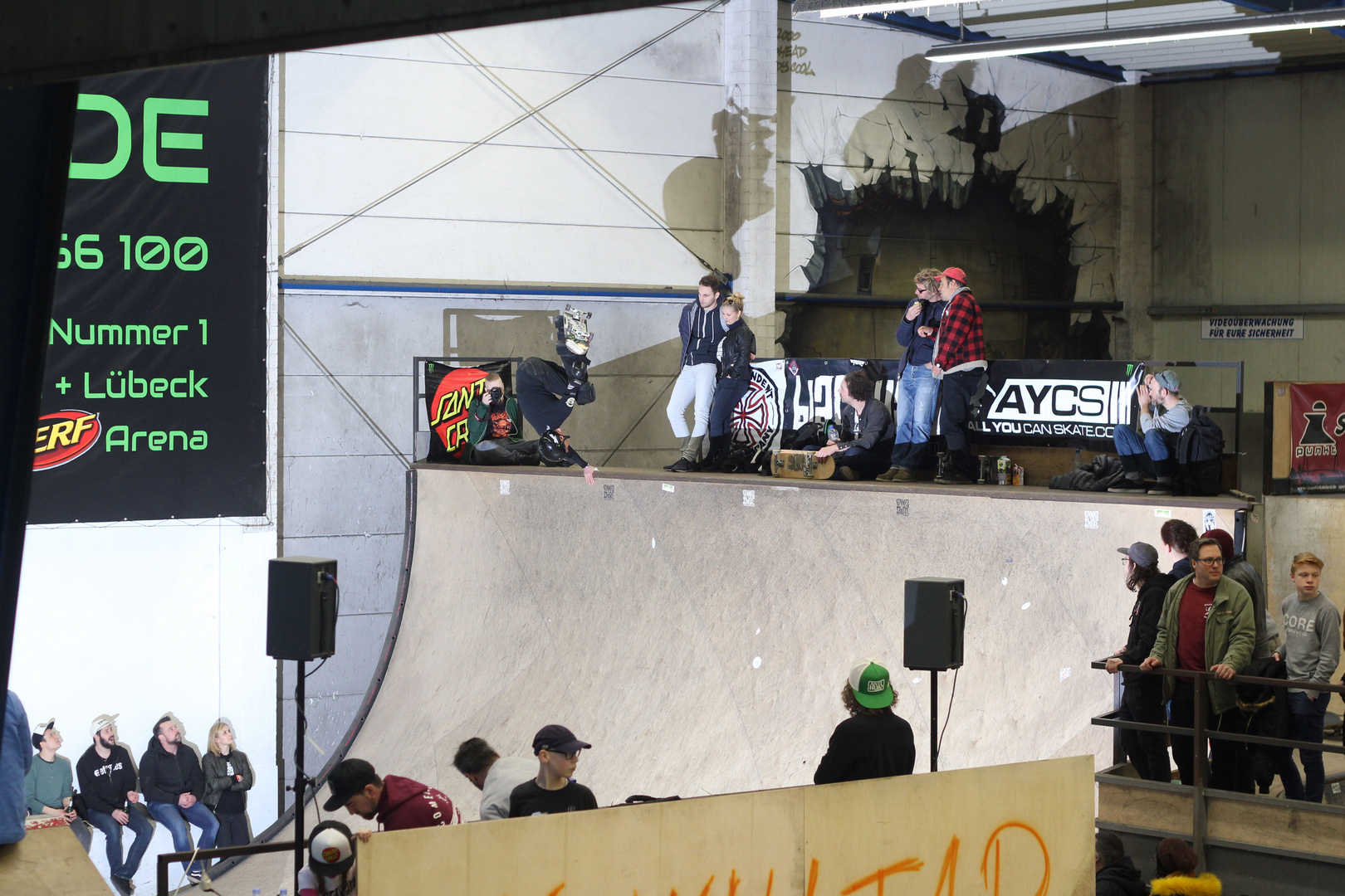 Handplant - I-Punkt Skateland - Hell Contest 2017