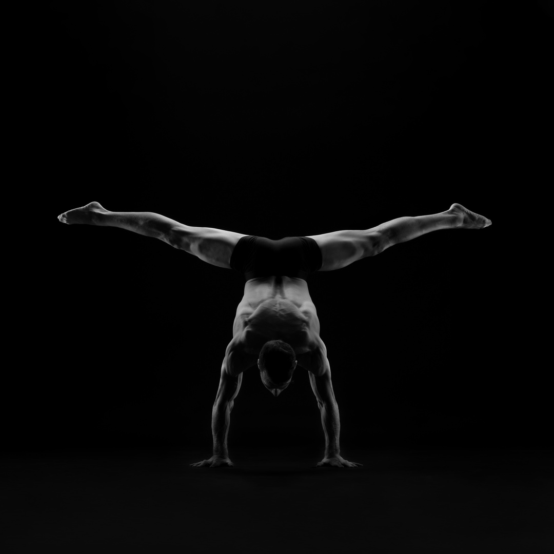 Handstand 