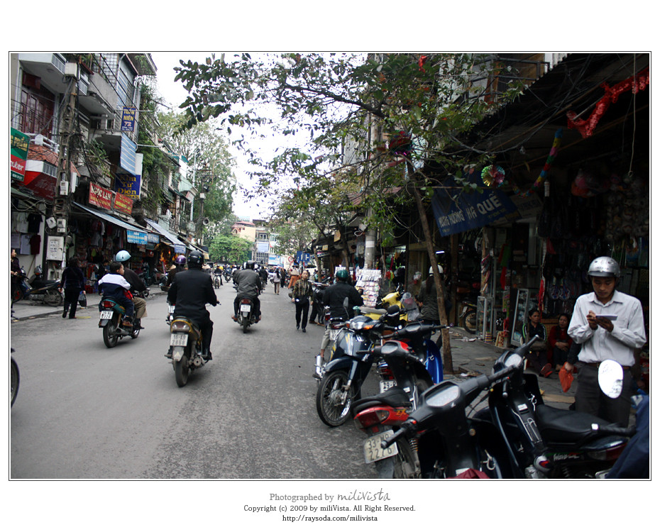Hang Duong street 4