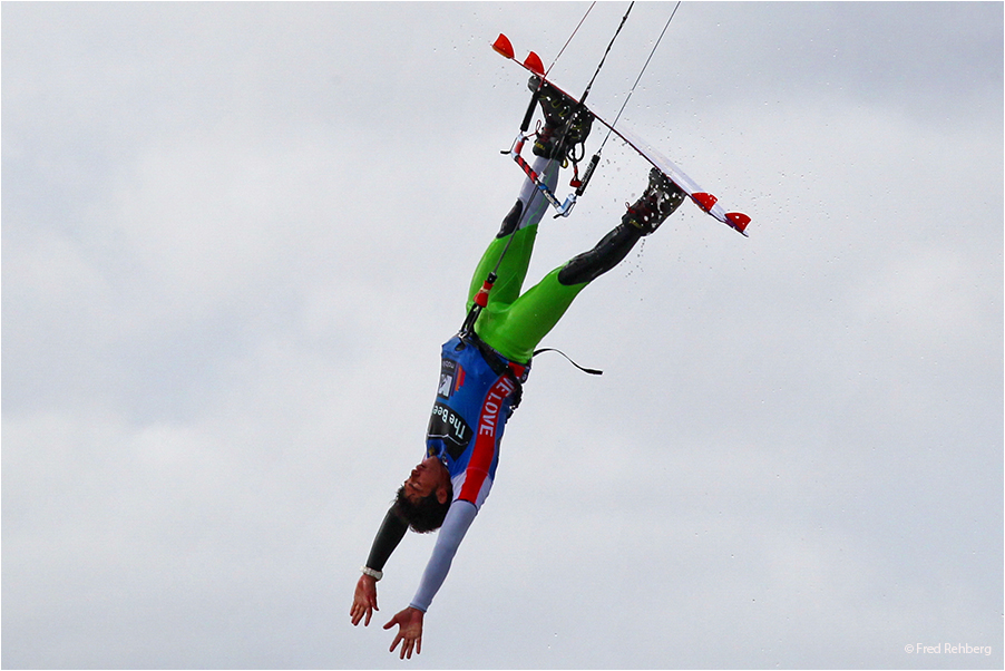 ... hanging down - Kitesurf World Cup 2013