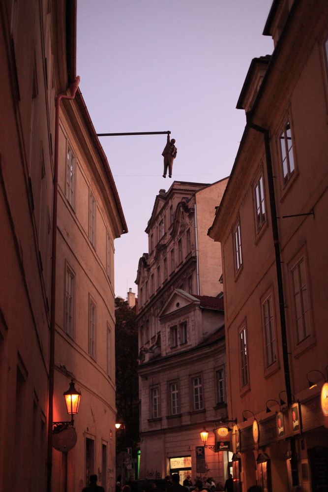 hanging men ;-) Prag 2011