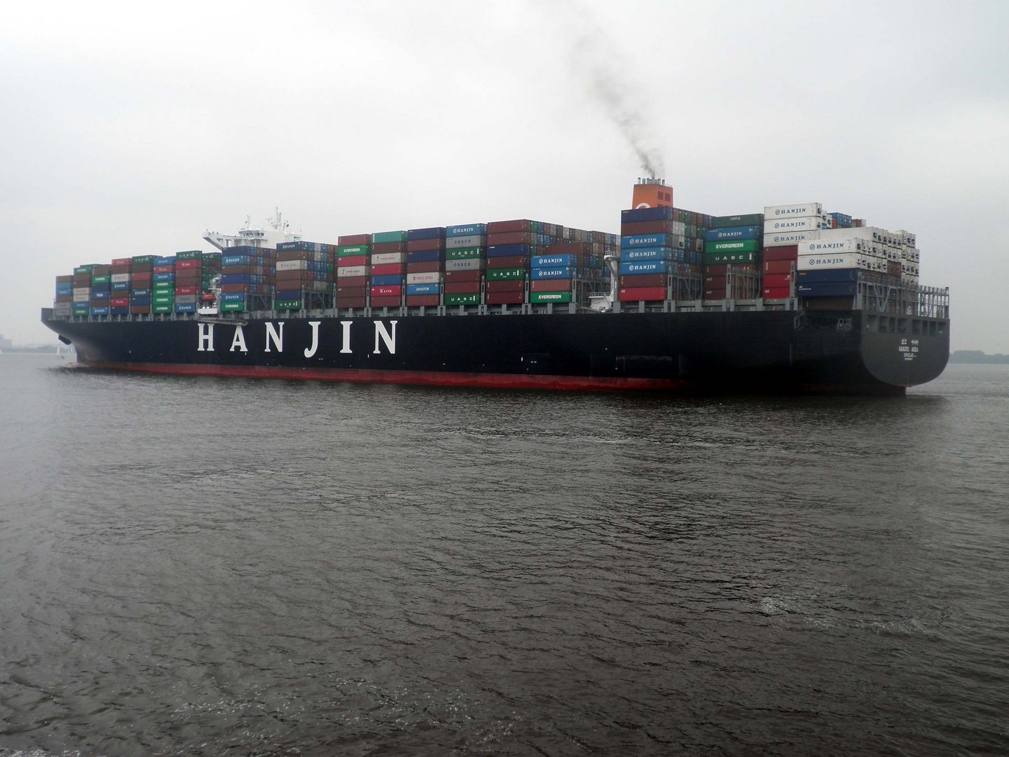 HANJIN  ASIA einlaufend Hamburg