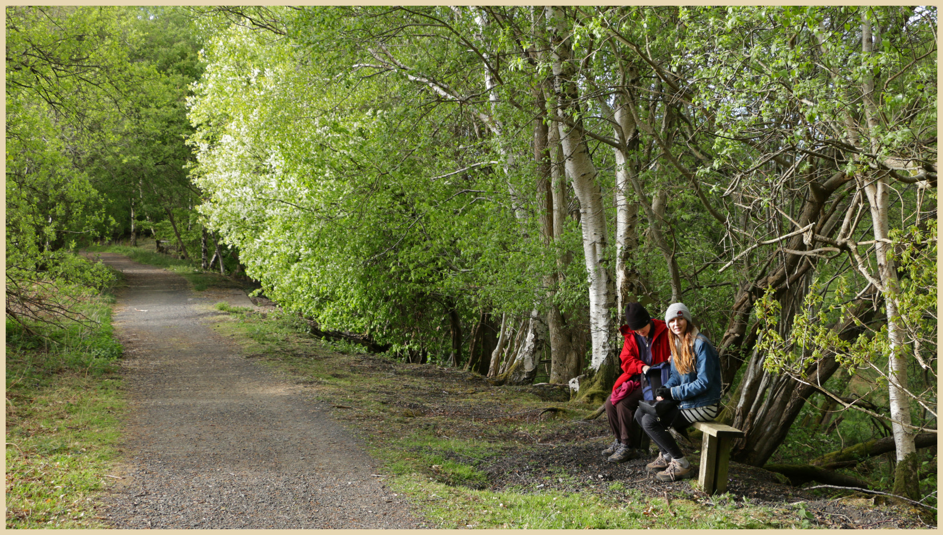 hannah and lynn on the south tyne way