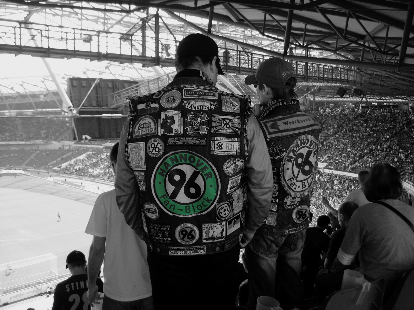 Hannover 96 Fanblock Foto &amp; Bild erwachsene, fans, menschen in der