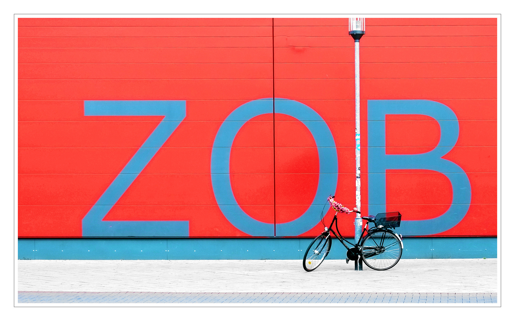 hannover fahrrad zeichen auf der straße