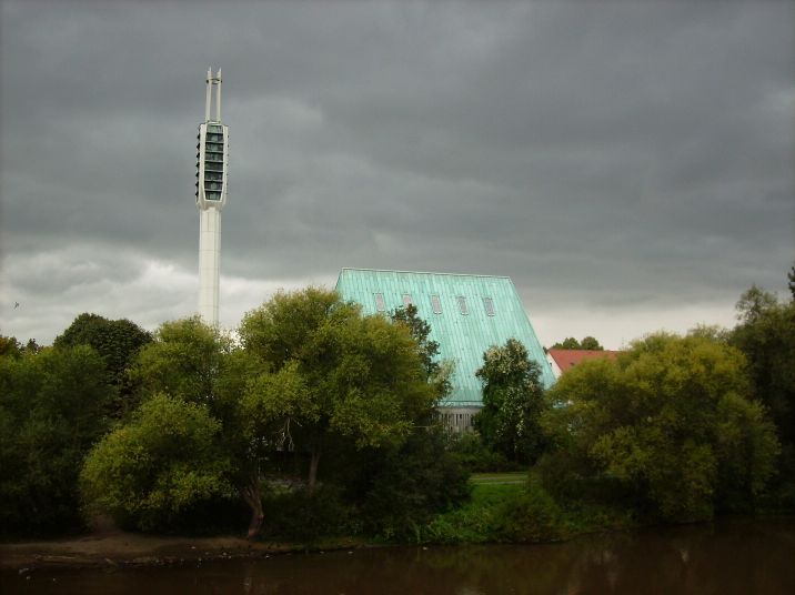 Hannover-Linden, Blick auf die Kirche in der Salzmannstraße