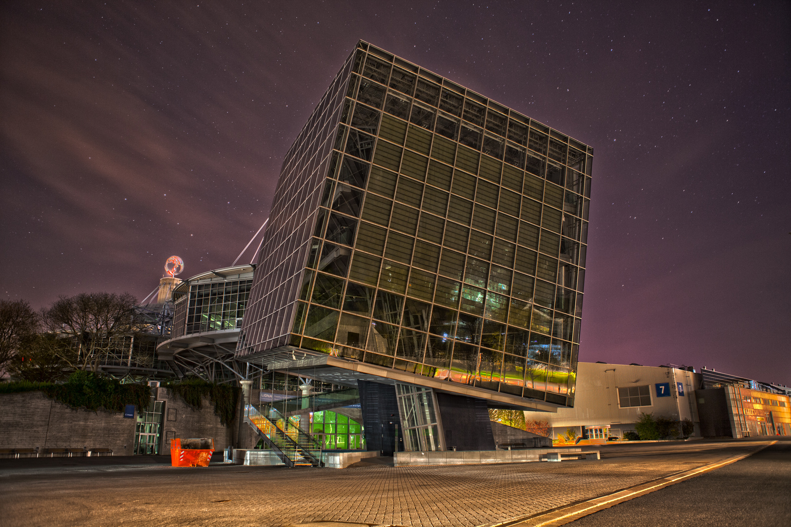 Hannover Messe Würfel Gebäude