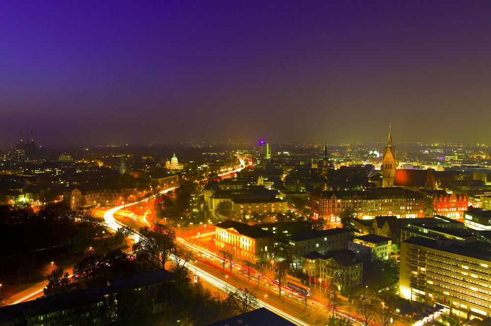 Hannover mit Blick auf das Maritim Hotel und die Marktkirche