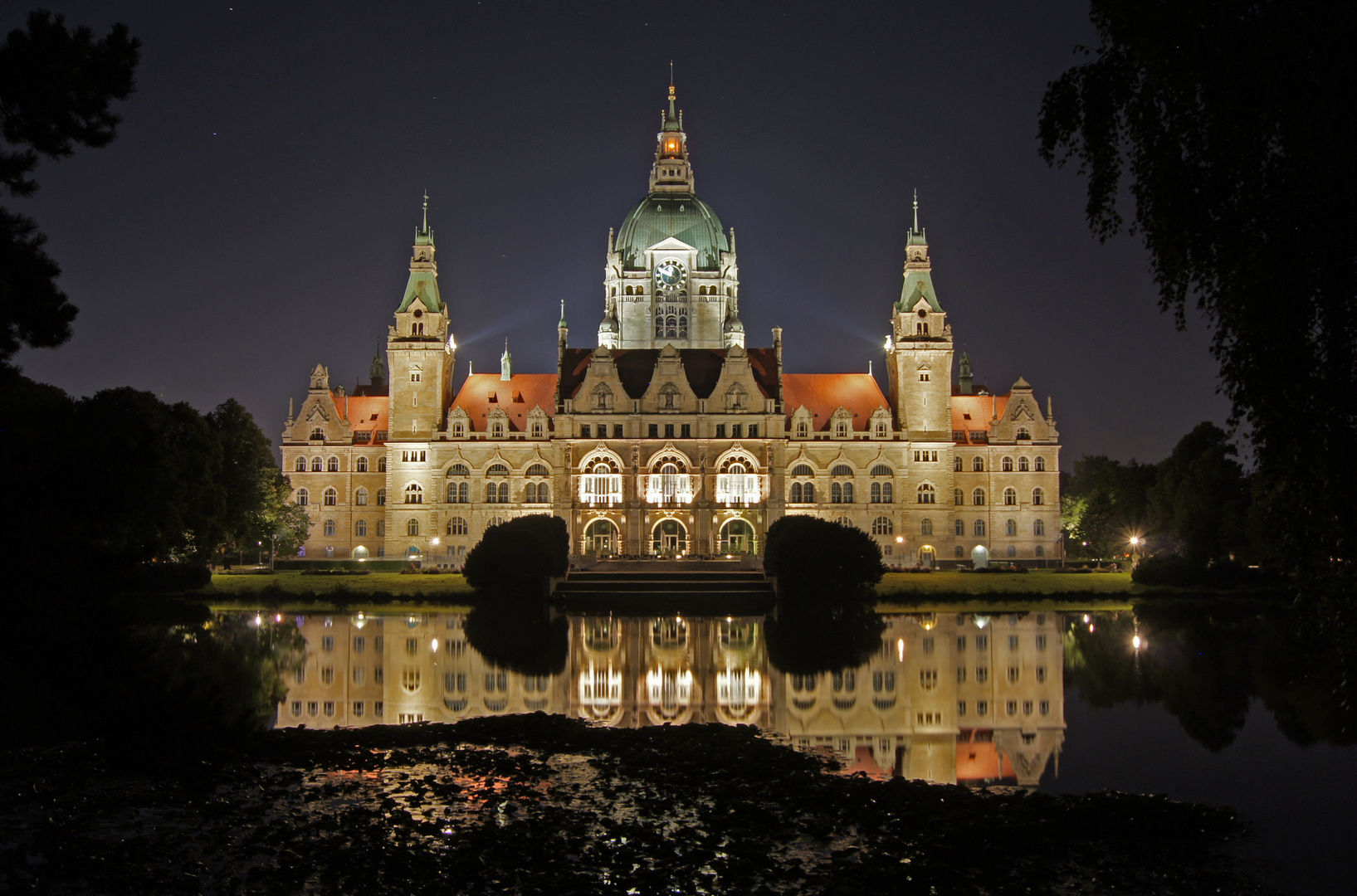 Hannover Rathaus bei Nacht