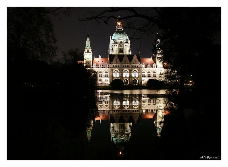 Hannover´s Rathaus bei Nacht - Teil 2