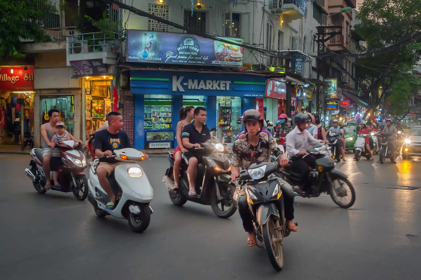 Hanoi and its motorcycle traffic