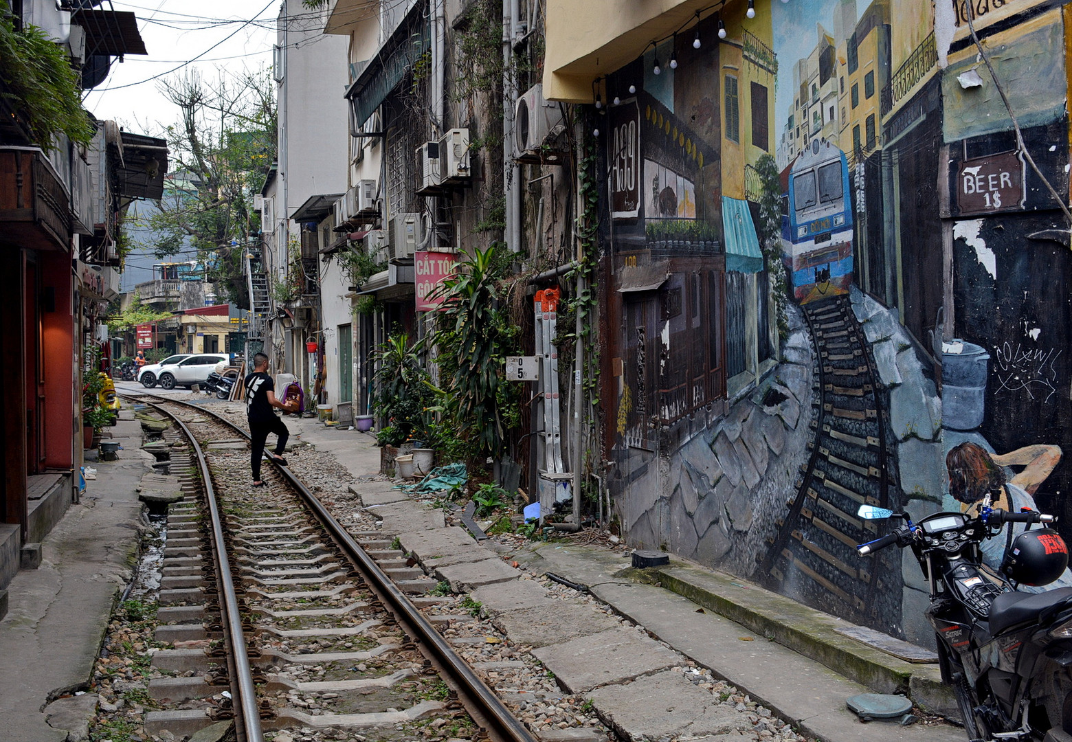 Hanoi "Bahnhofstrasse"