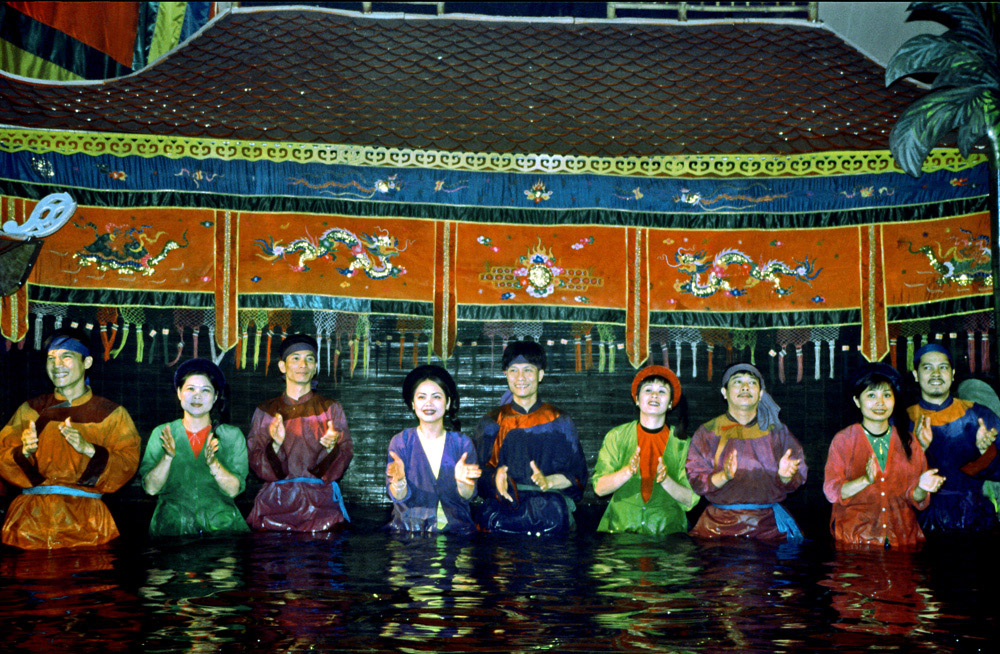 Hanoi: Ensemble des Wasserpuppentheaters