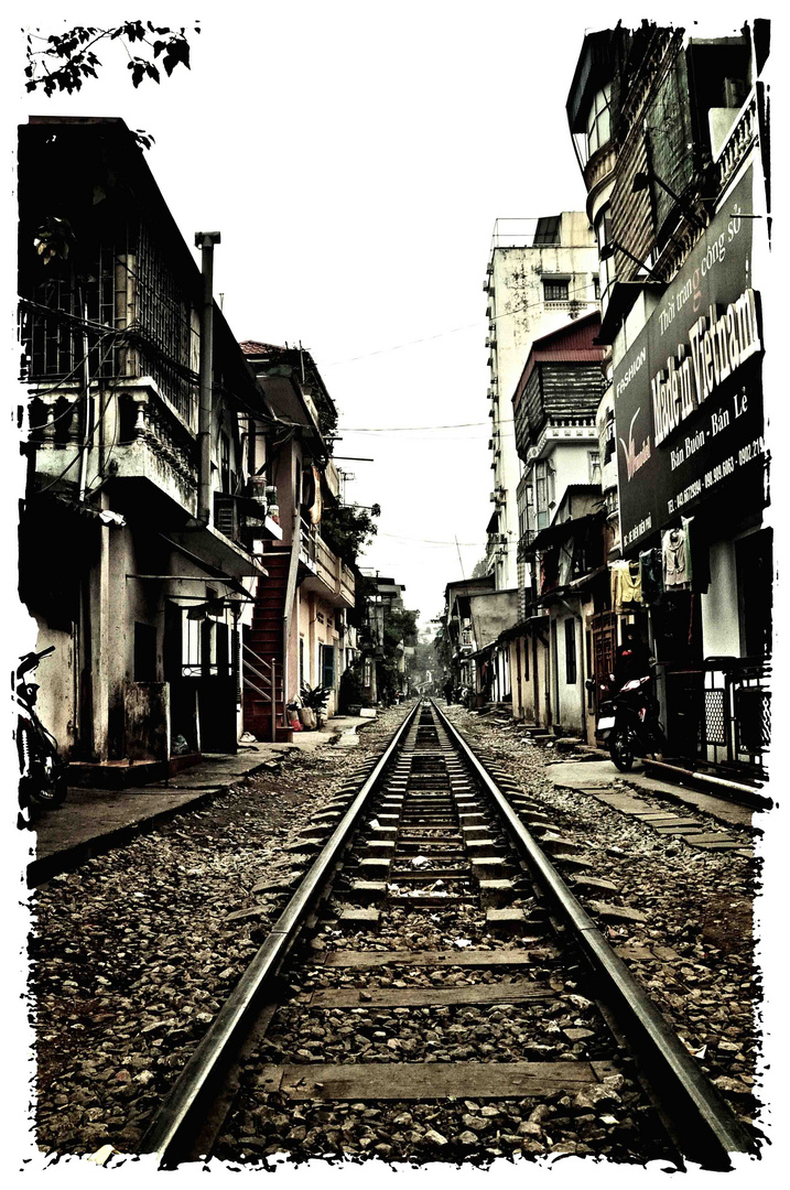 HANOI.....straight line....