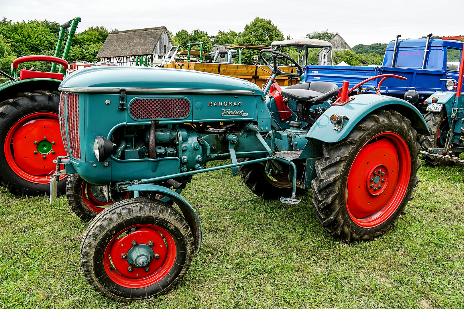 Hanomag Perfekt 300 ( 1. Generation )