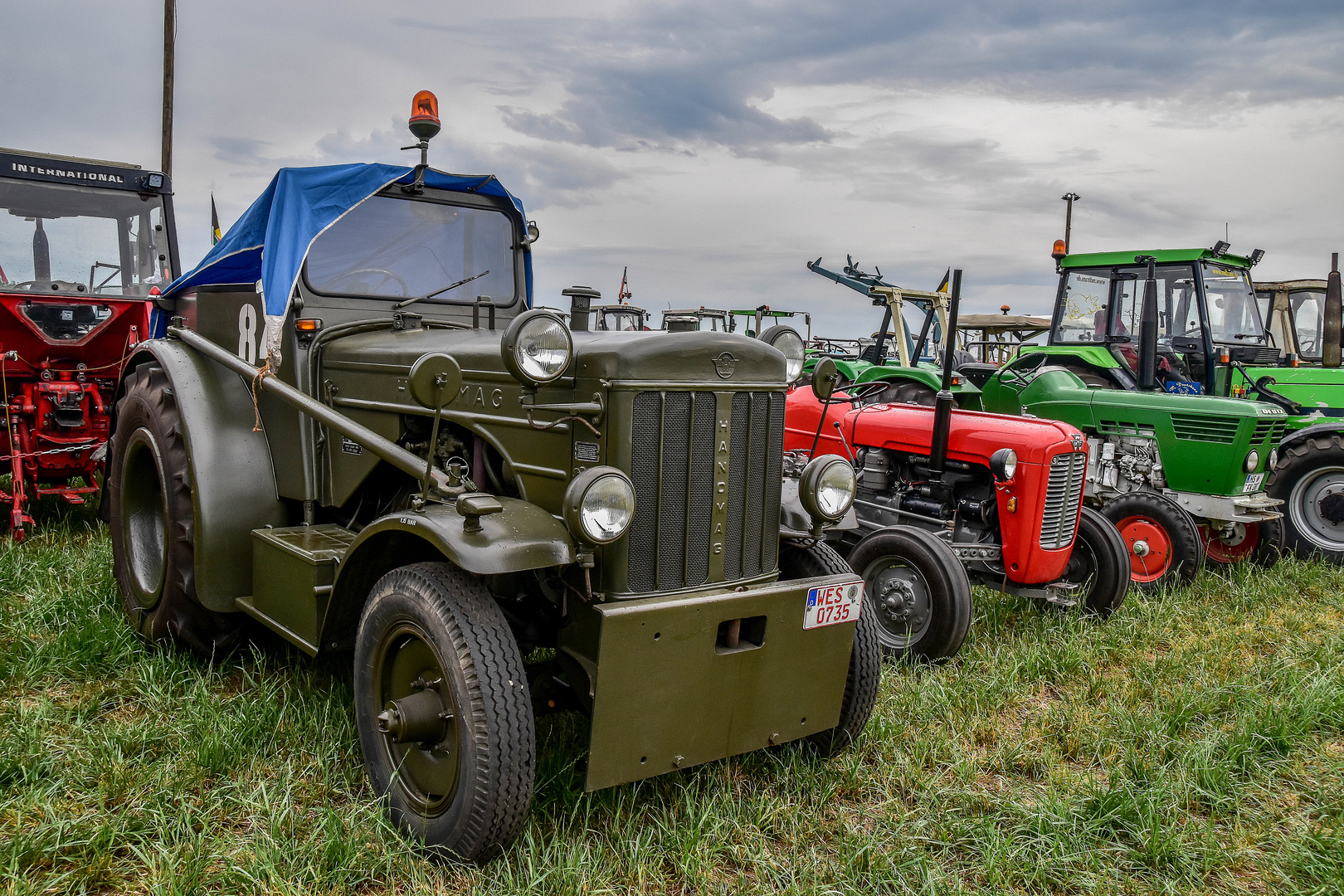 HANOMAG R 455 ATK ( Nato-Schlepper )