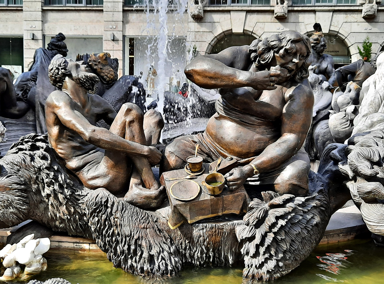 Hans-Sachs-Brunnen 06