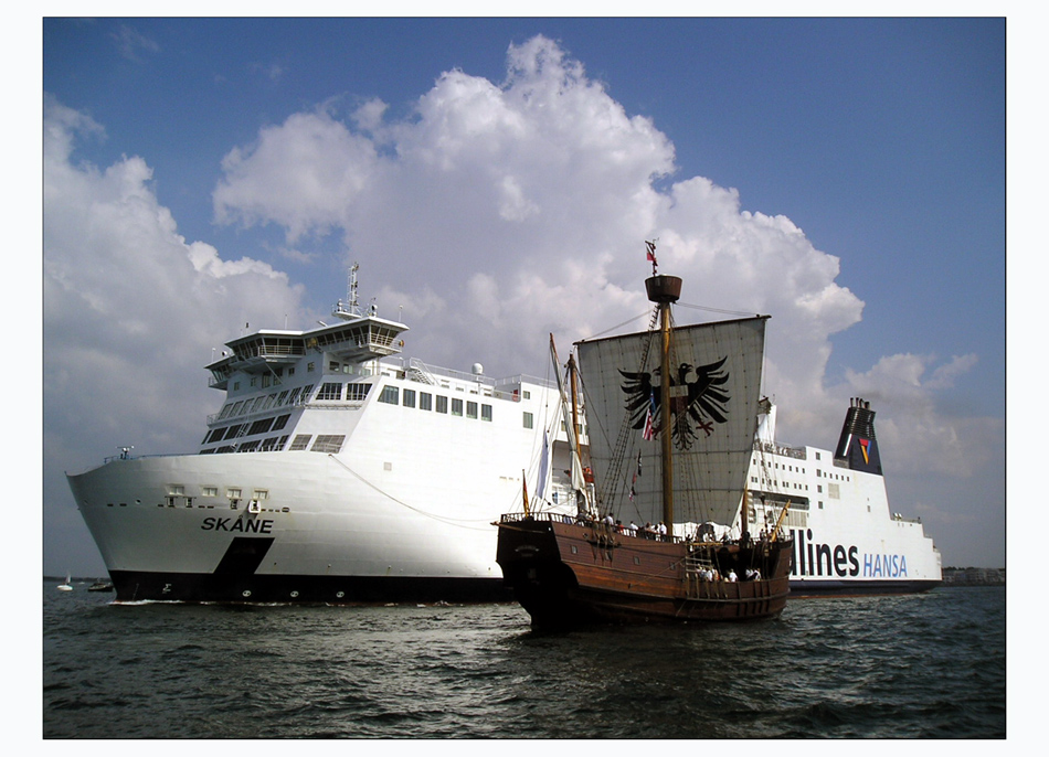 Hanse Sail 2006 - alt und neu