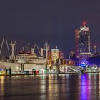 Hansestadt Hamburg: Hafen bei Nacht