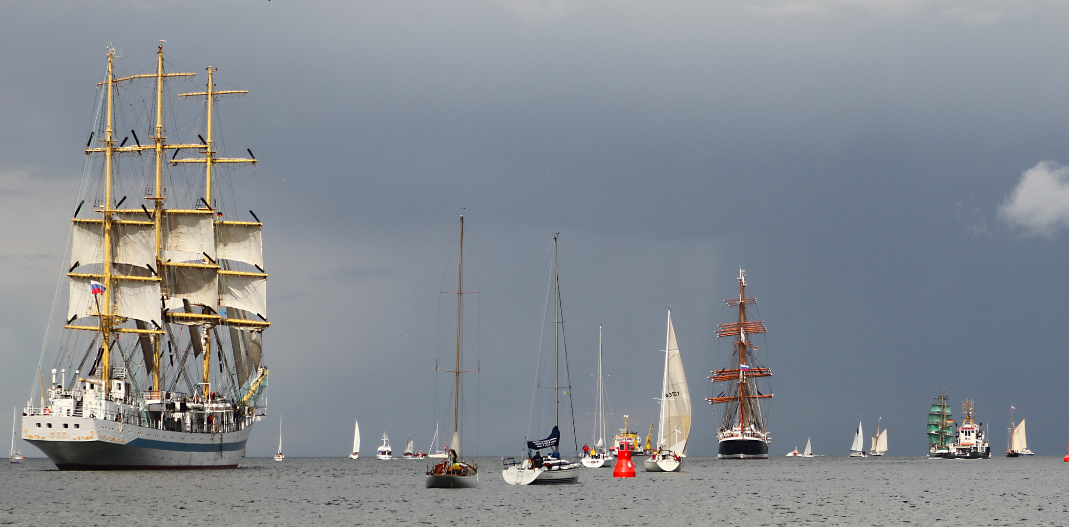 Hansestadt Lübeck: Auslauf der Segler 