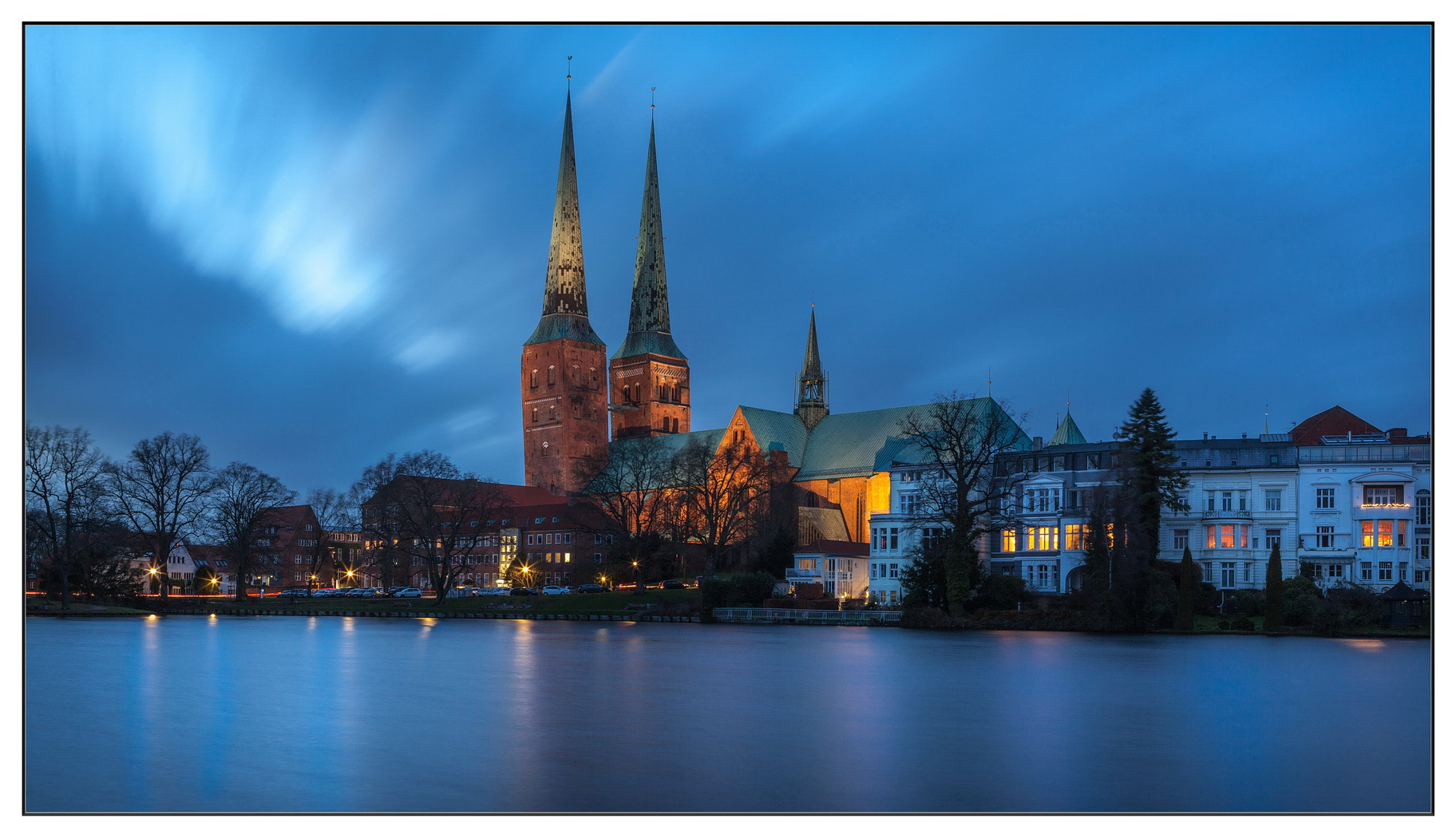 Hansestadt Lübeck: Dom mit Mühlenteich