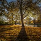 Hansestadt Lübeck: Ein Herbsttag am Kanal