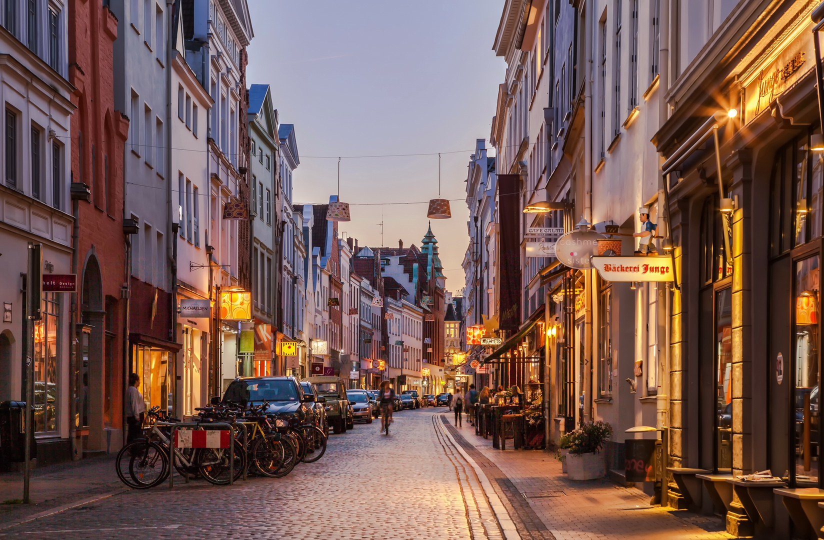 Hansestadt Lübeck: Ein Sommerabend in der Hüxstraße