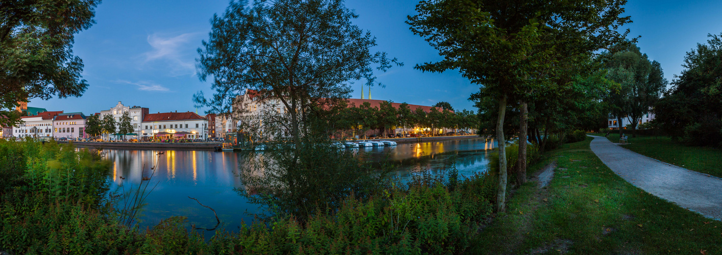 Hansestadt Lübeck: Ein Spätsommerabend an der Obertrave