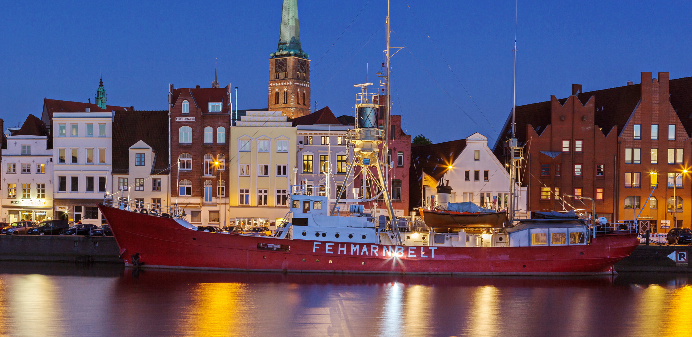 Hansestadt Lübeck: Feuerschiff Fehmarnbelt an der Untertrave 