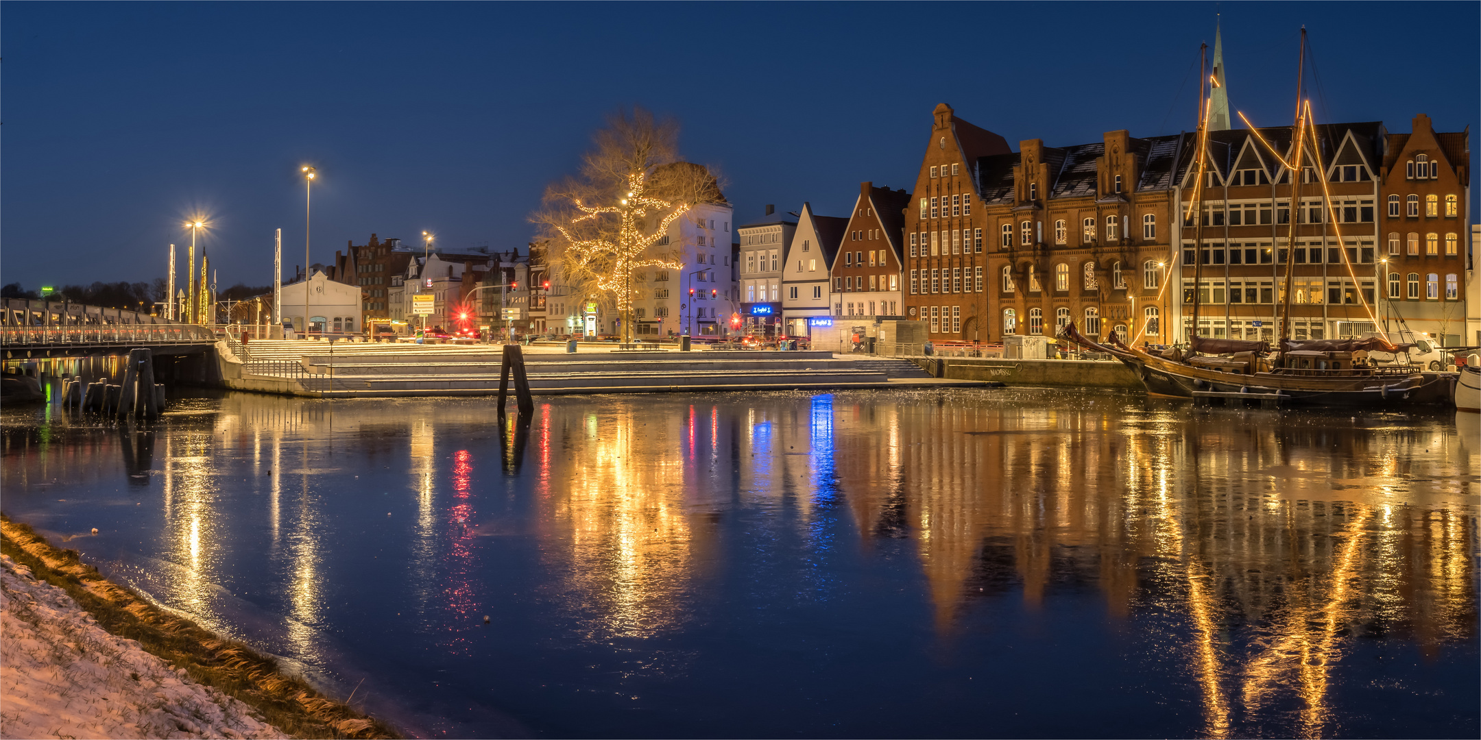 ****Hansestadt Lübeck: Lübeck leuchtet****