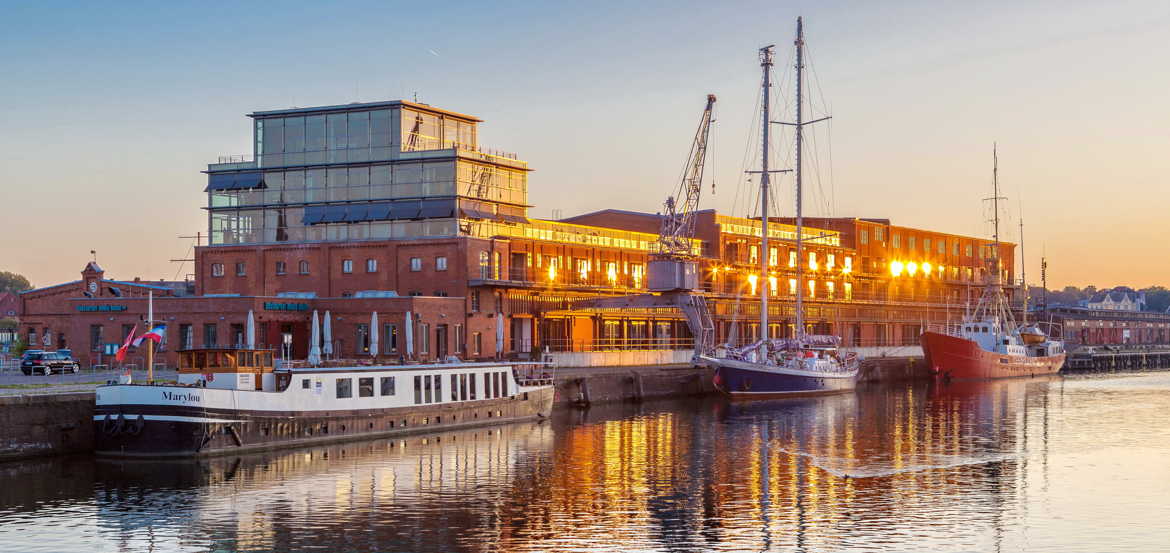 Hansestadt Lübeck: Morgens am Hafen II