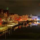 Hansestadt Lübeck: Obertrave mit Weihnachtsmarkt